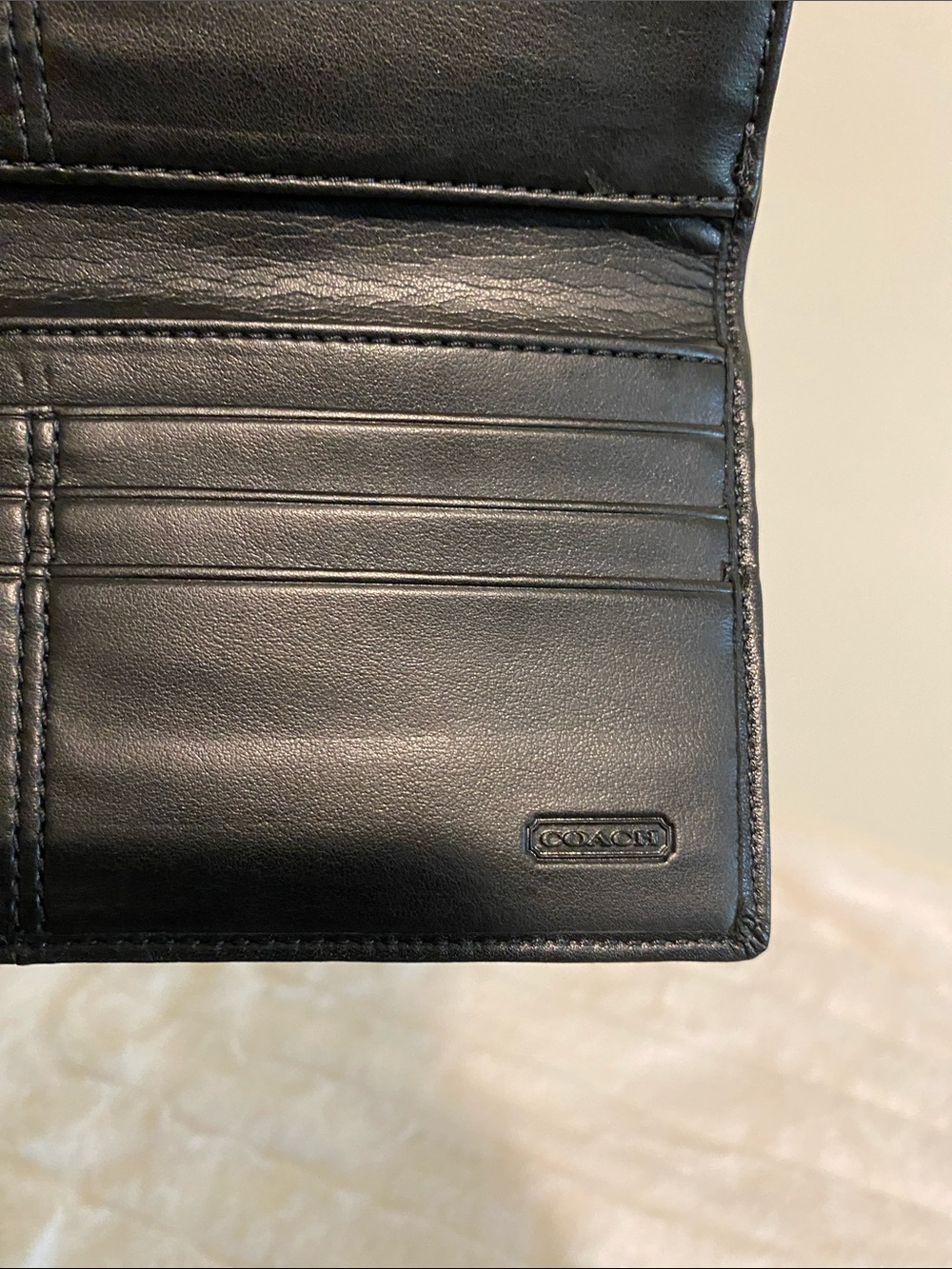 NWT Vintage Soho Leather Buckle Slim Envelope / Tri-Fold Wallet - Picture 11 of 17